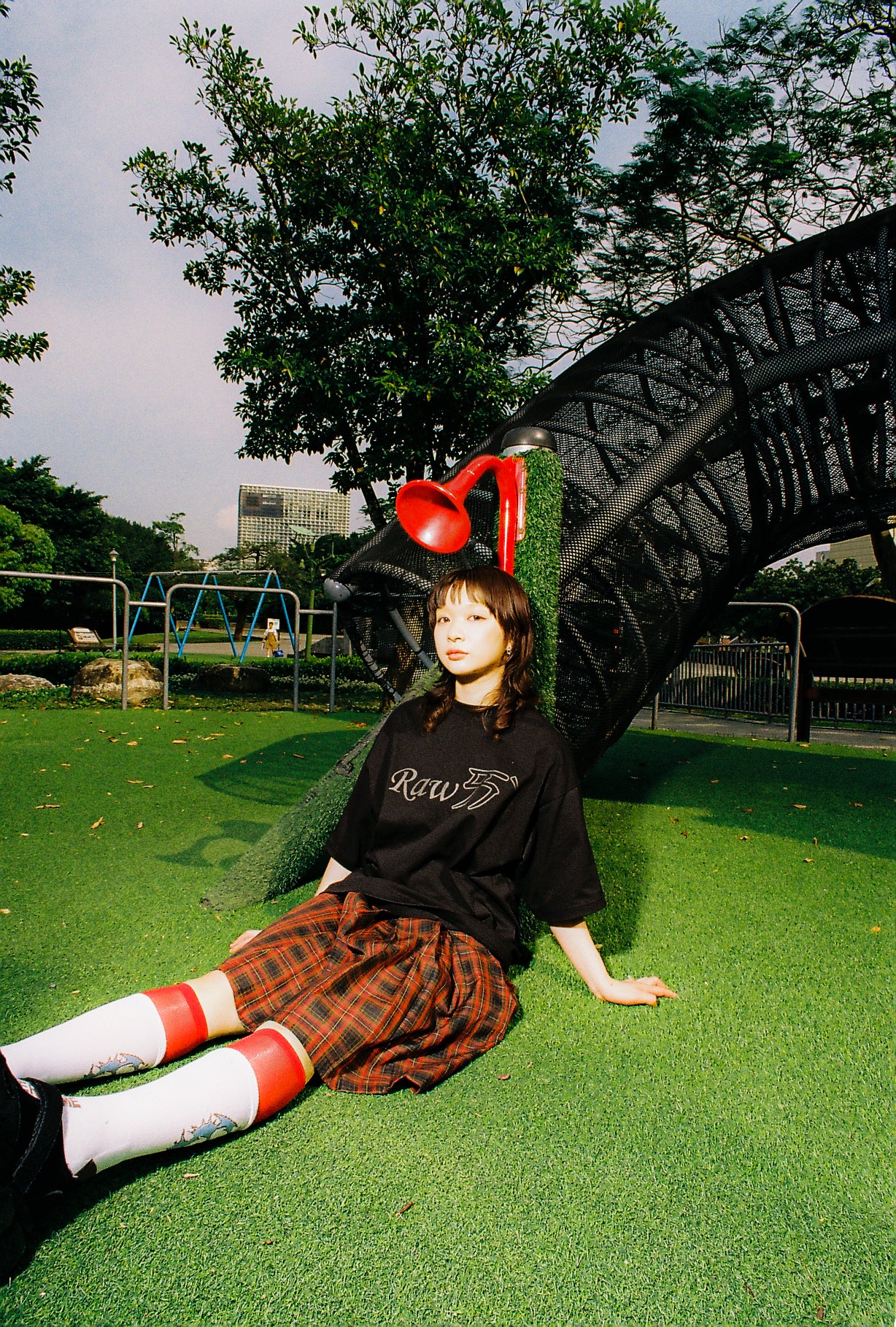 RAW LOVE TEE (BLACK)