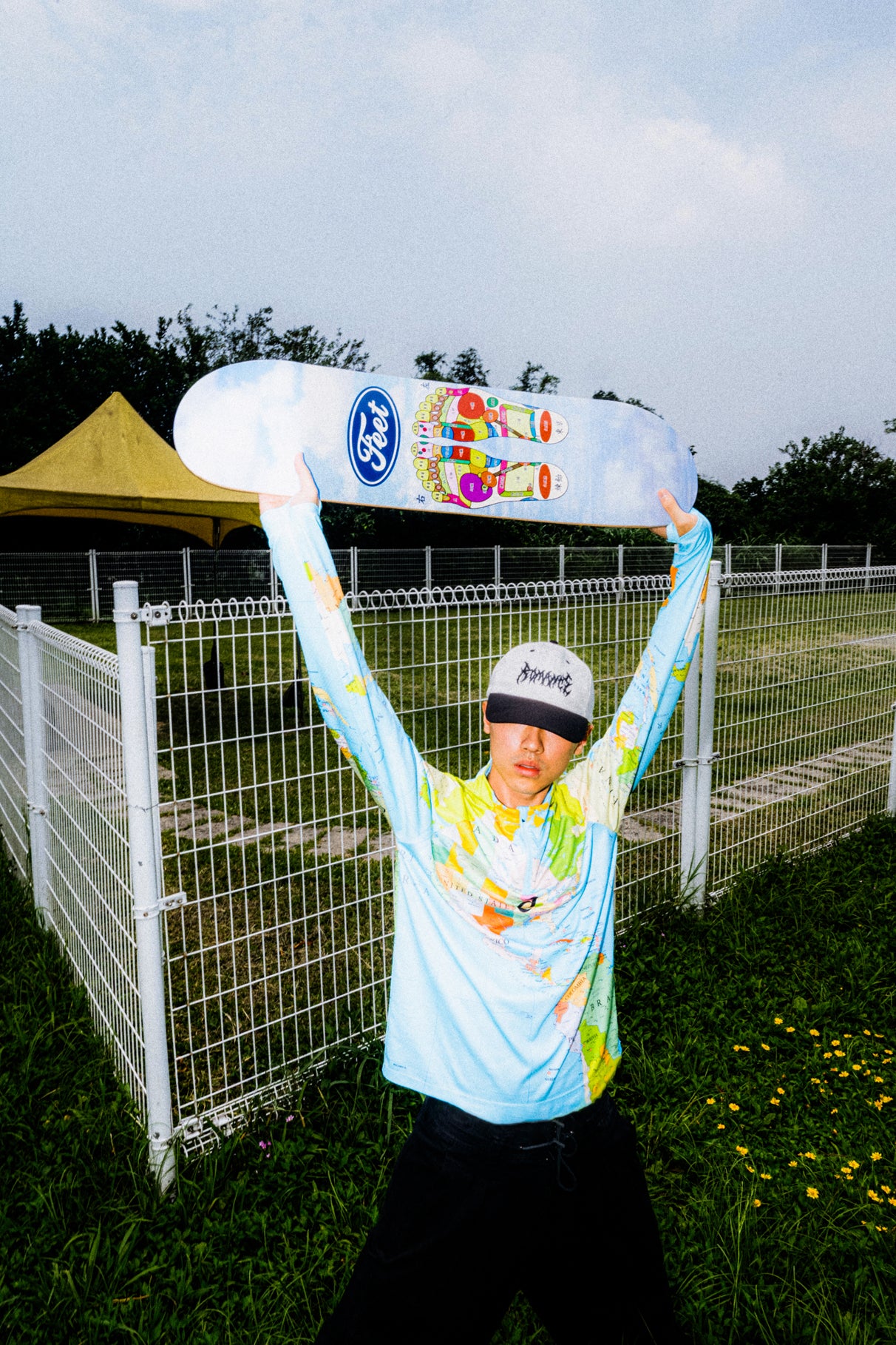 FEET SKATEBOARD DECK