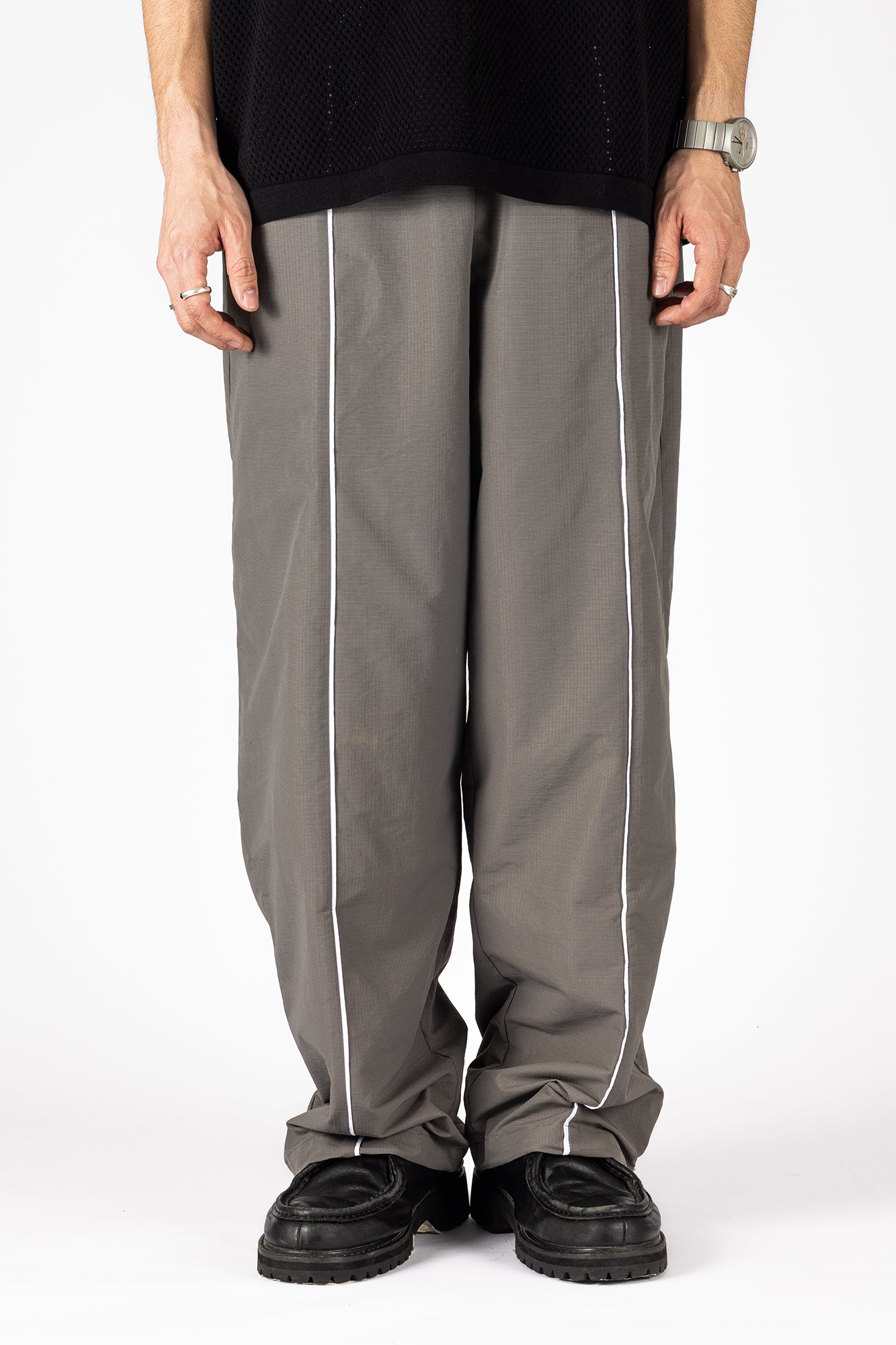 RAW LOVE NYLON PANTS (GRAY)