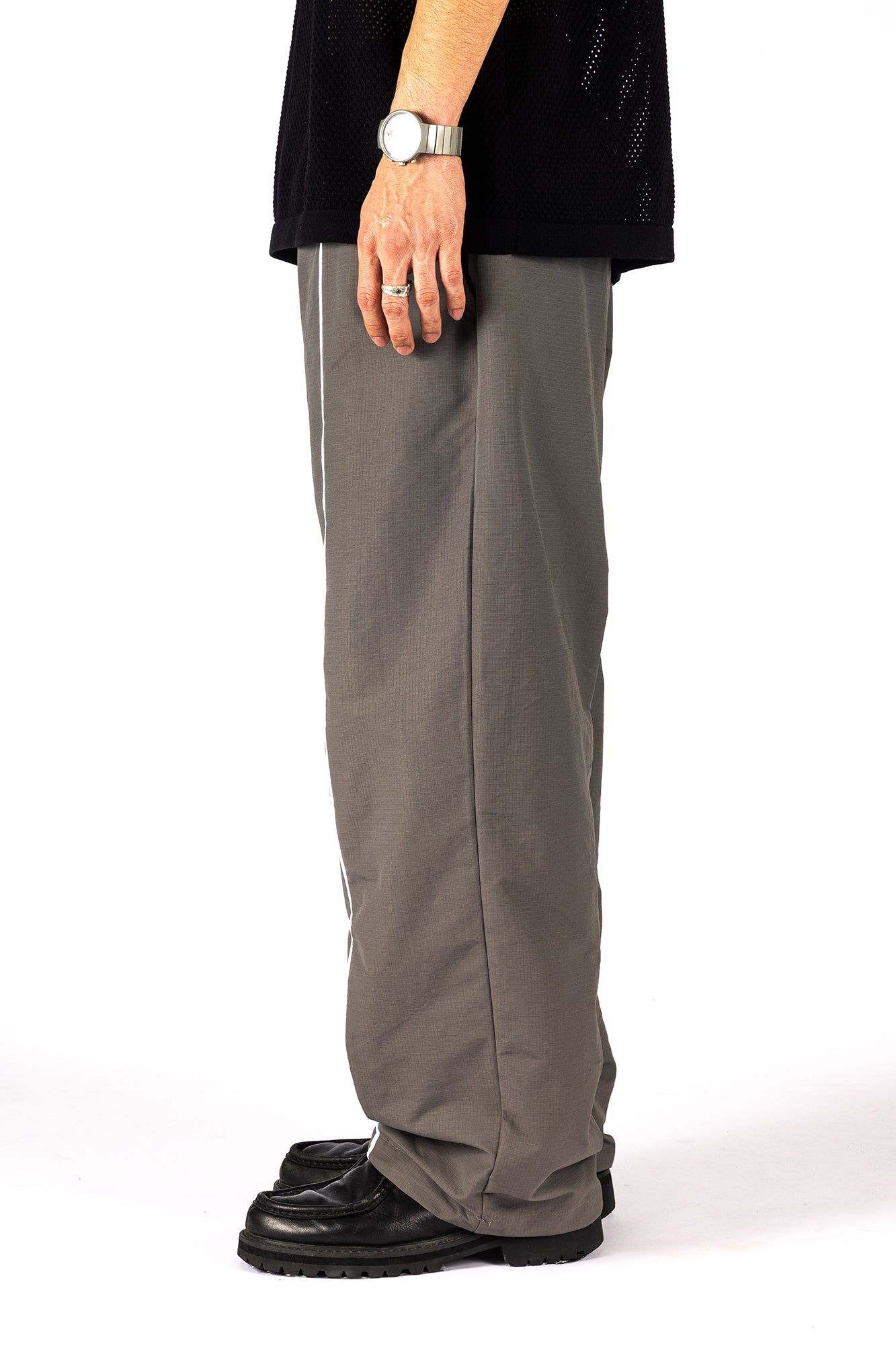 RAW LOVE NYLON PANTS (GRAY)