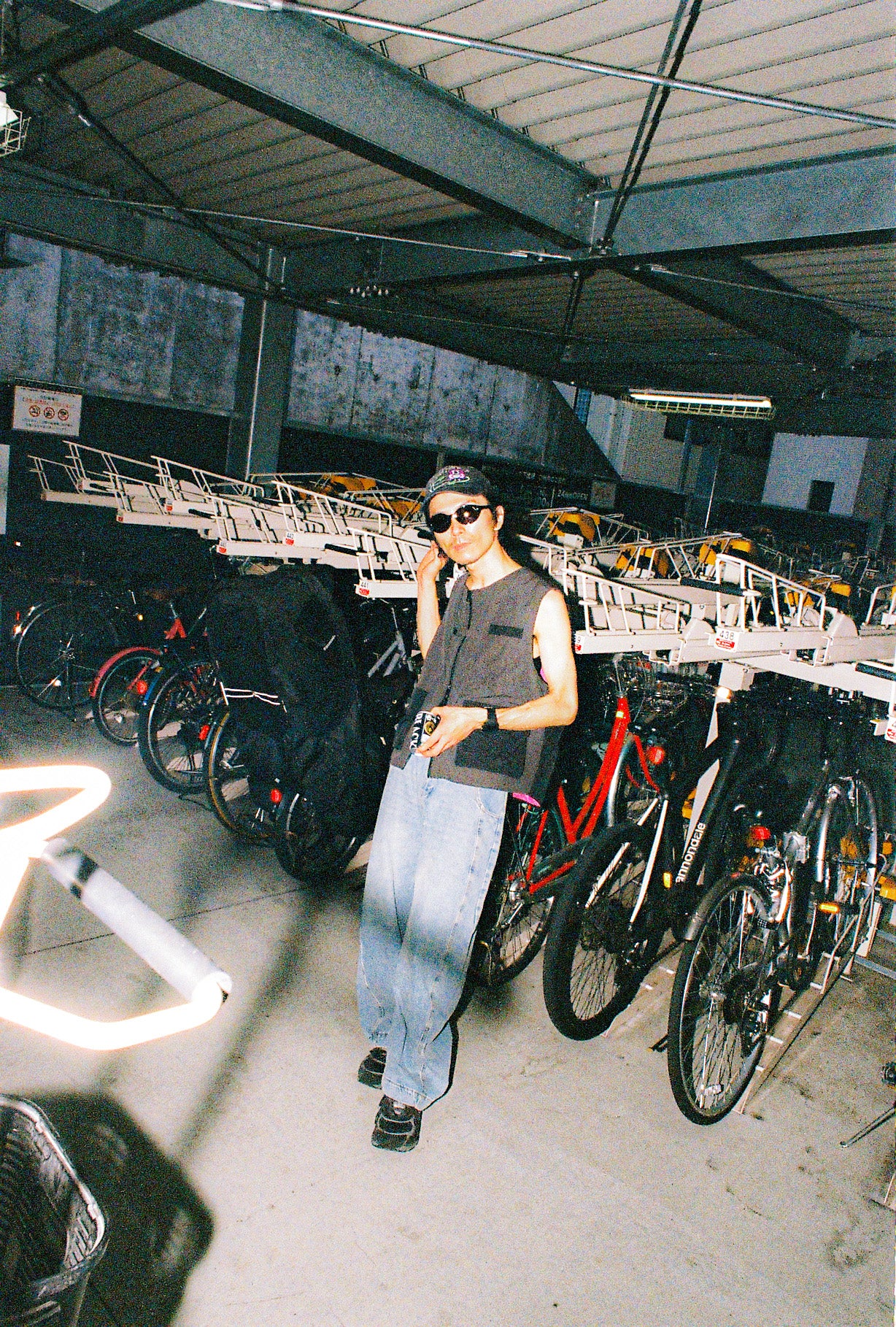 BARREL LEG JEANS (LIGHT BLUE)