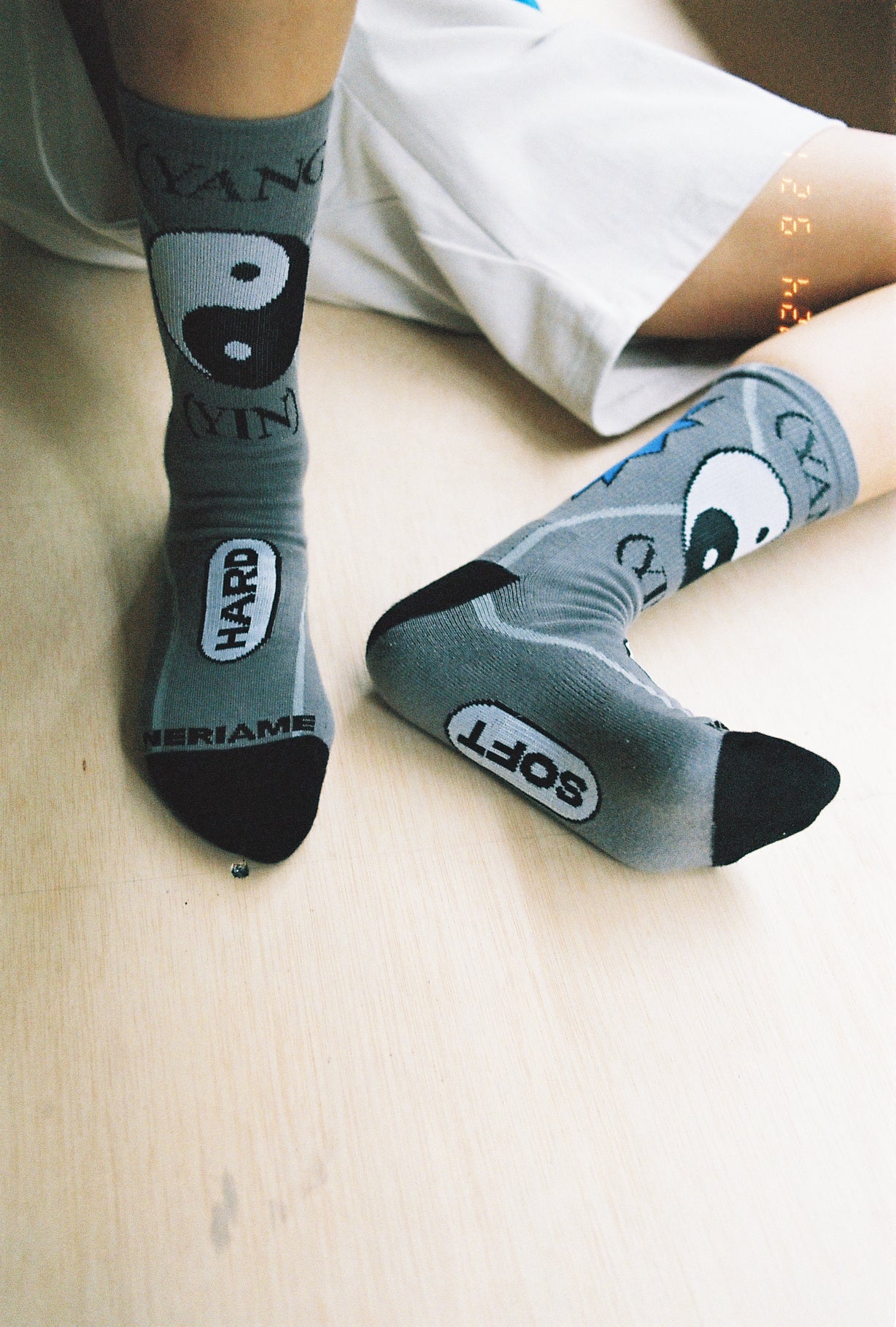 YIN YANG SOCKS