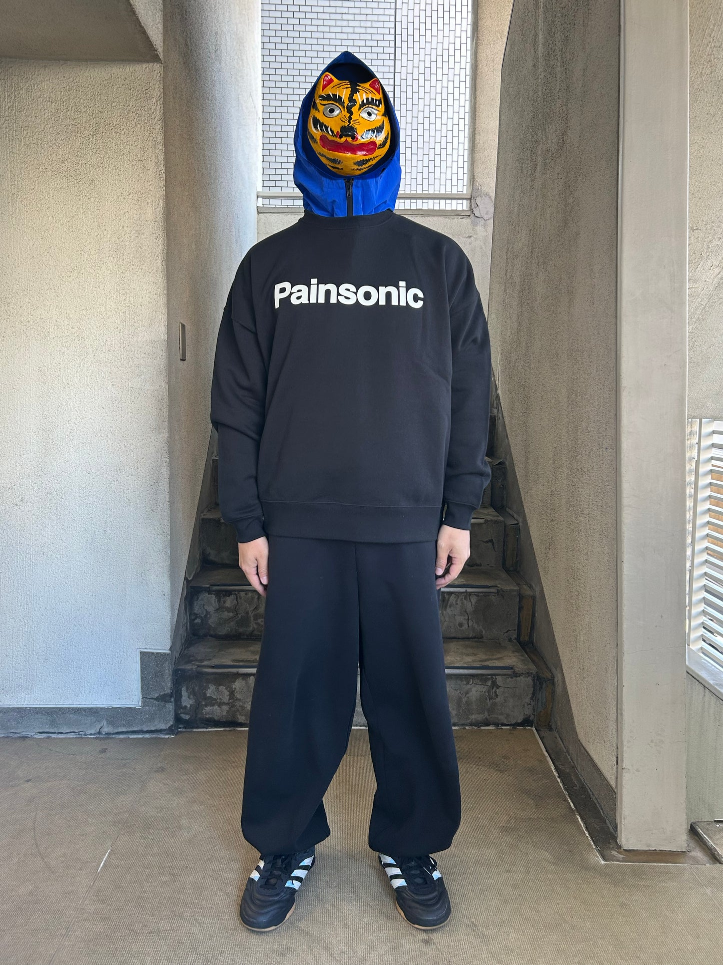 PAINSONIC SWEATSHIRT (BLACK)