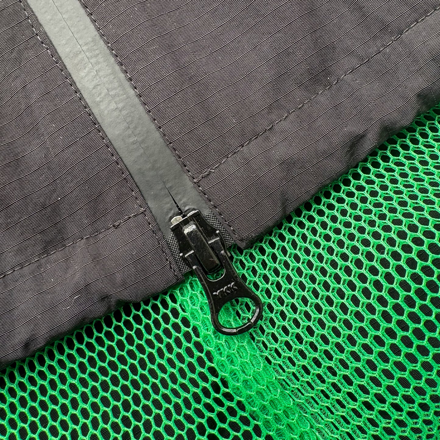 FRONT RIBBON JACKET (BLACK)