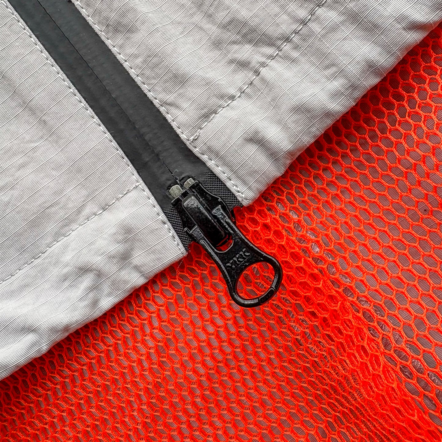 FRONT RIBBON JACKET (LIGHT GRAY)